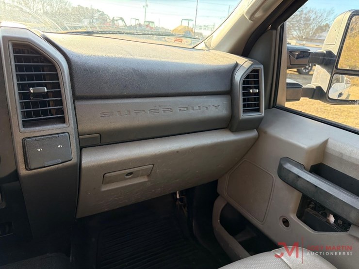 2019-ford-f250-xl-image-17