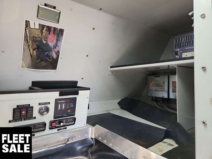 2012-ford-f550-image-30