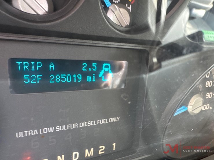 2015-ford-f450-xl-image-21