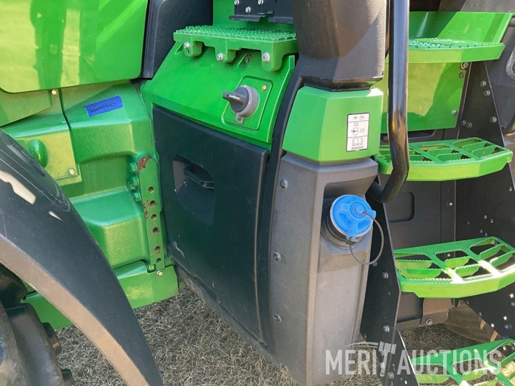 2023-john-deere-8r-370-image-17