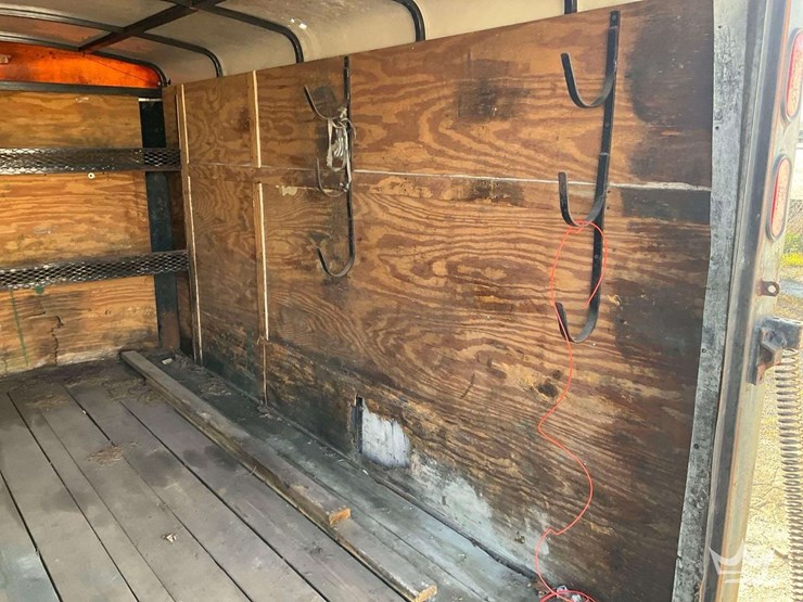 2012-sun-coast-trailers-712esb5-s/a-enclosed-trailer-image-10