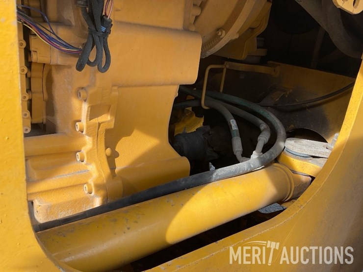 2018-deere-544k-image-40