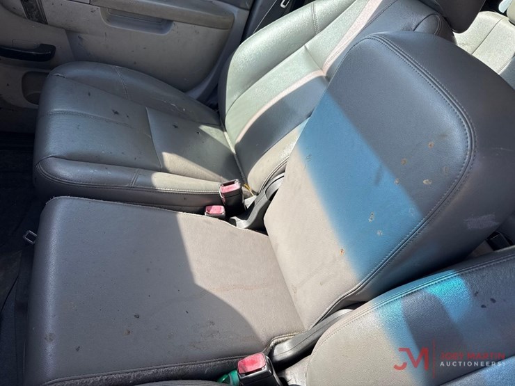 2013-chevrolet-2500-image-28