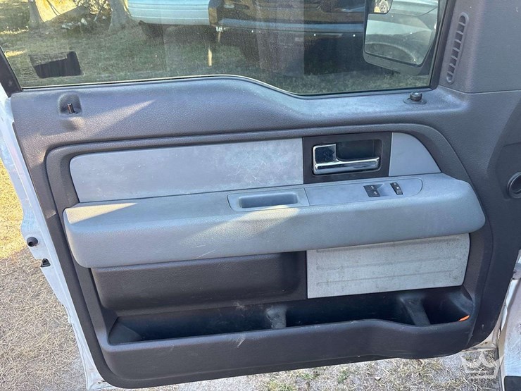 2013-ford-f150-image-13