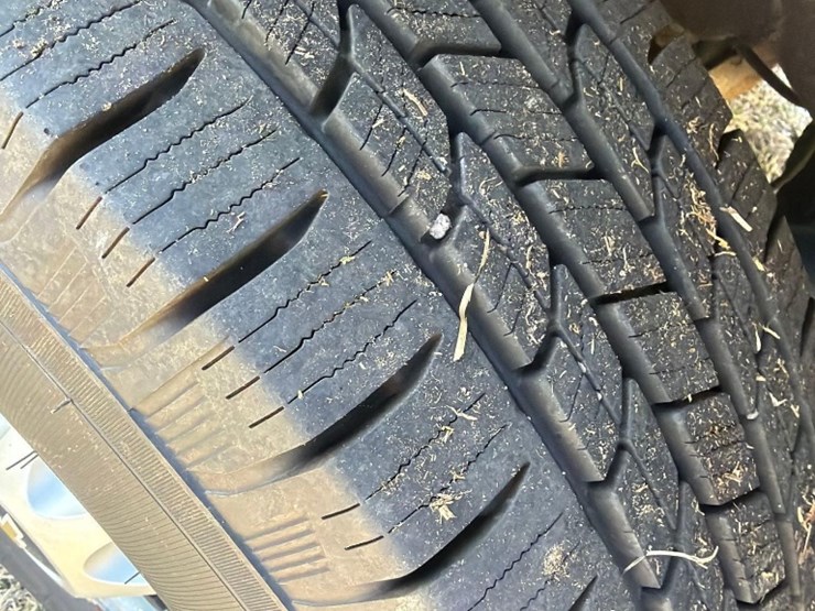 2013-chevrolet-2500-image-11