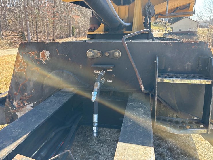 2005-deere-437c-image-36