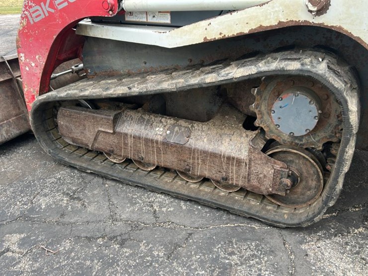 2017-takeuchi-tl8-image-17