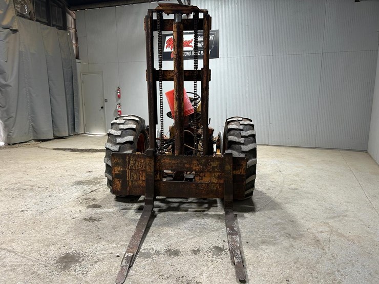 international-2404-image-3