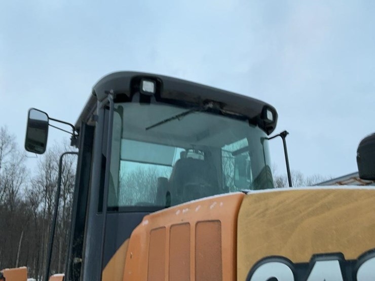 2016-case-621f-xr-image-49