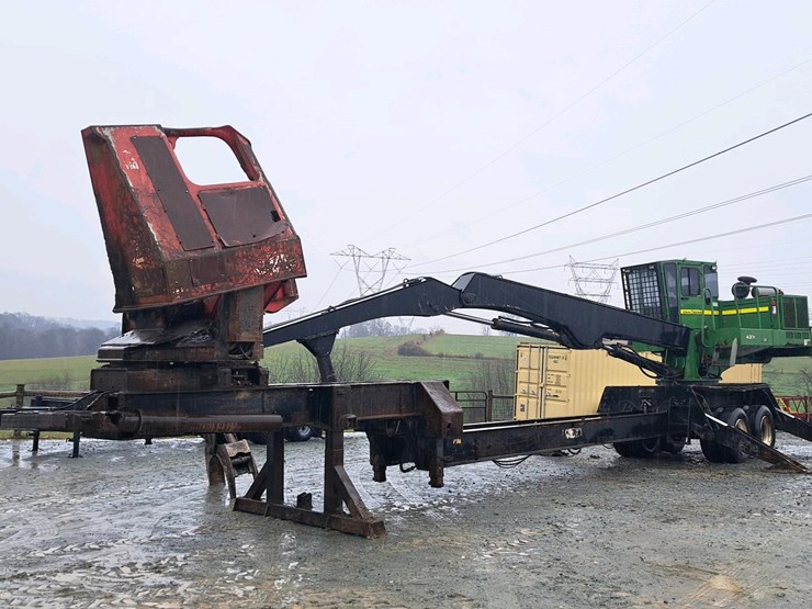 2010-deere-437c-image-1