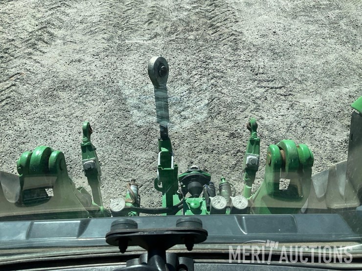 2023-john-deere-6120m-image-40