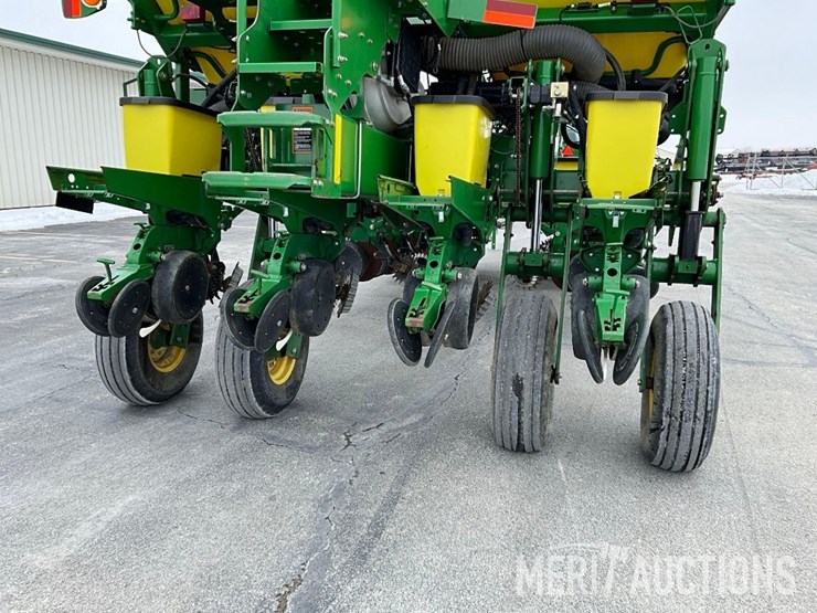 2012-john-deere-1770nt-ccs-image-10