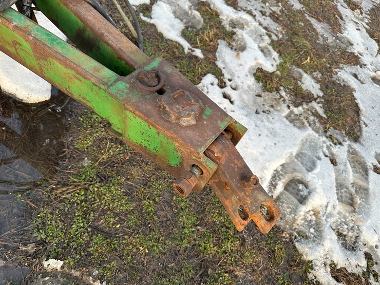 john-deere-630-image-44