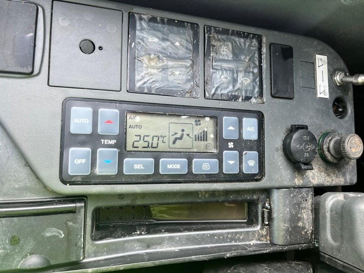 2020-bobcat-e145-image-34