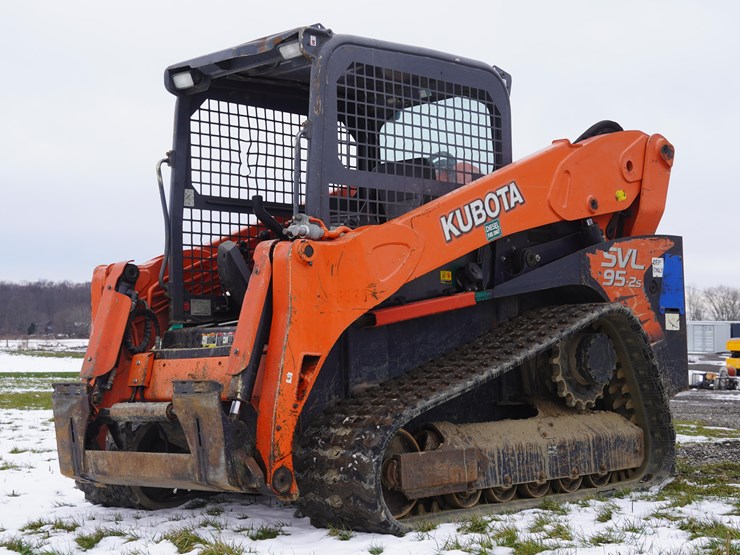 2016-kubota-svl95-2s-image-1