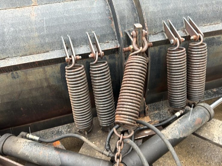 caterpillar-v140-image-53