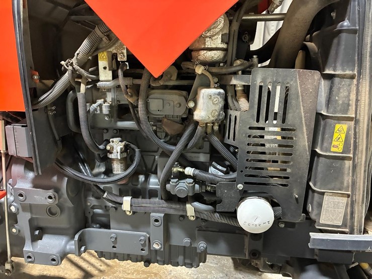 2016-kubota-m5660-image-14