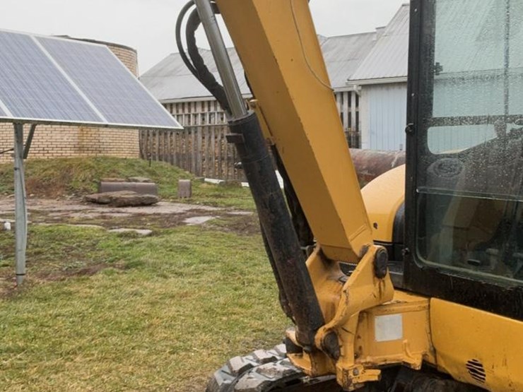 2004-caterpillar-304cr-image-33