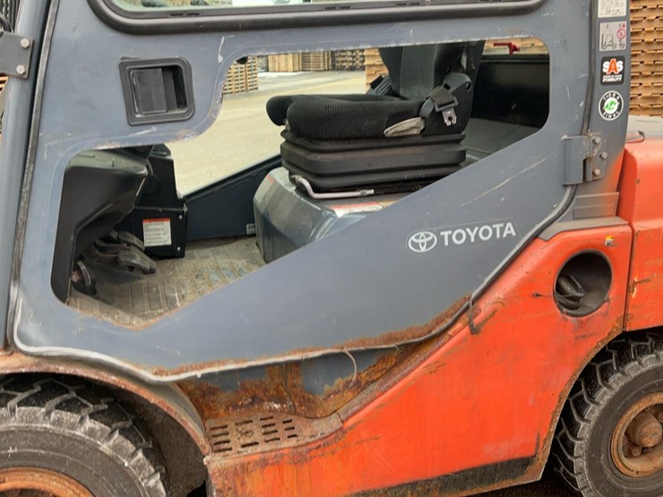 2018-toyota-8fdu25-image-27