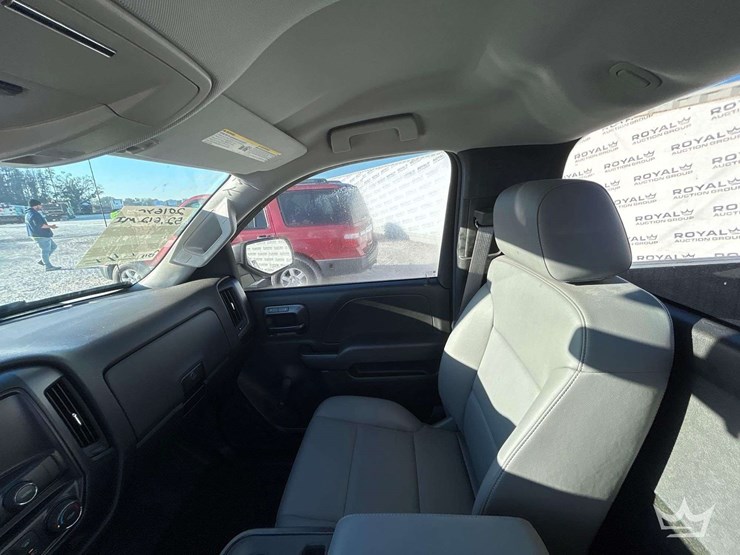 2016-chevrolet-silverado-1500-image-17