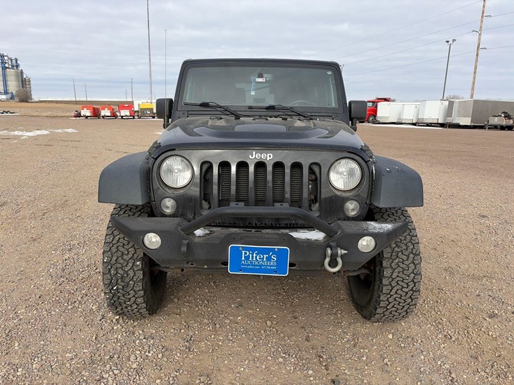 2016-jeep-wrangler-sport-image-7