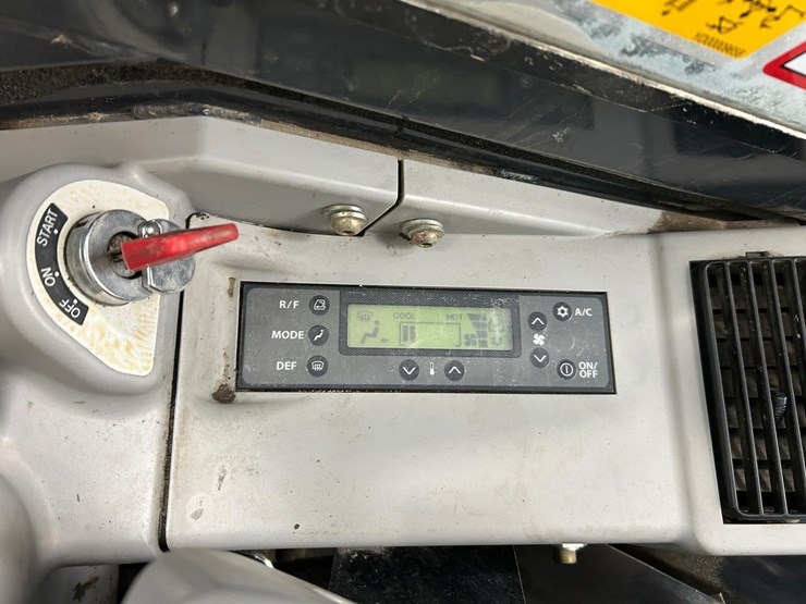 2018-deere-60g-image-24