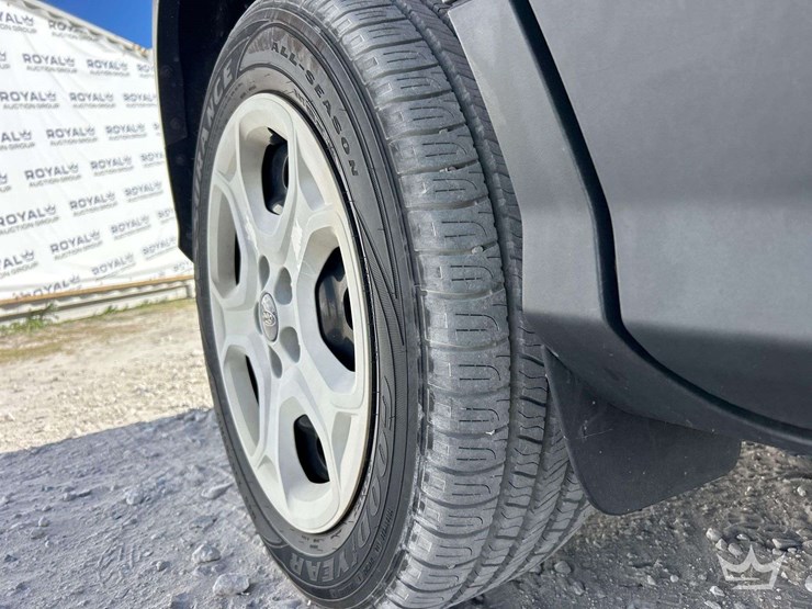 2017-ford-escape-image-25