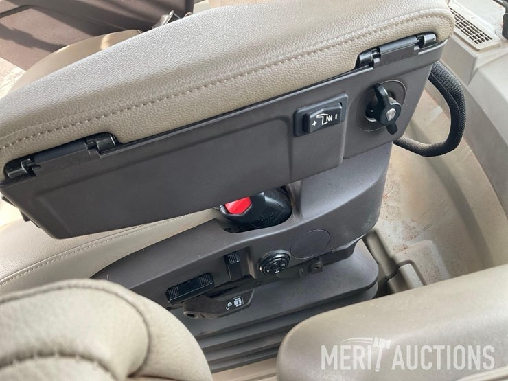 2024-john-deere-8r-410-image-58