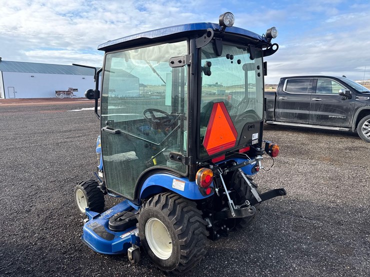 new-holland-25s-utility-tractor-image-2