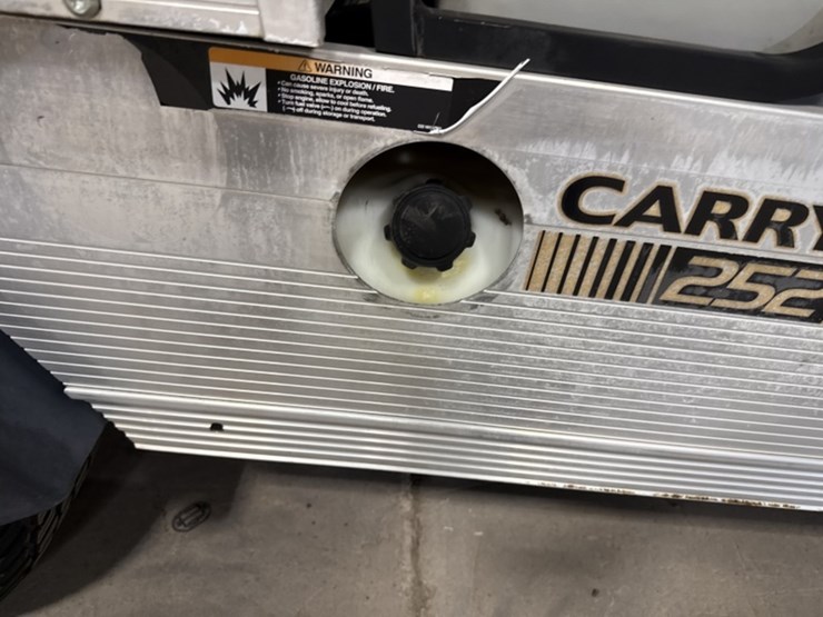 2009-club-car-carryall-252-image-12