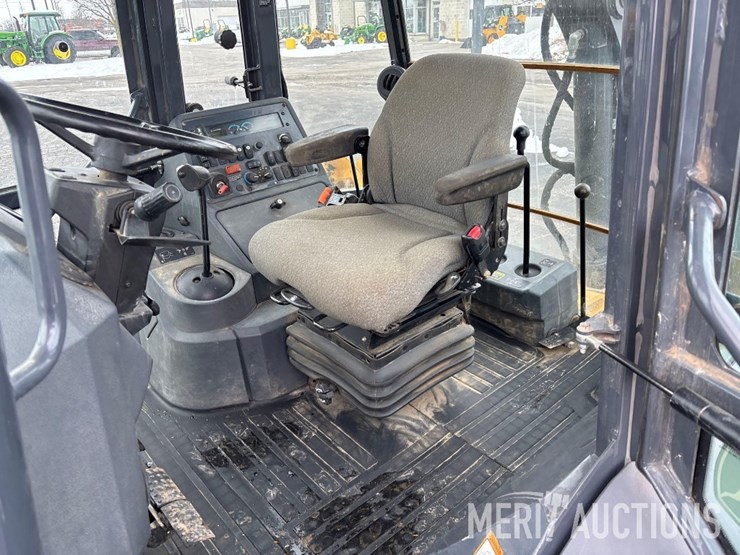 2018-deere-310l-ep-image-28