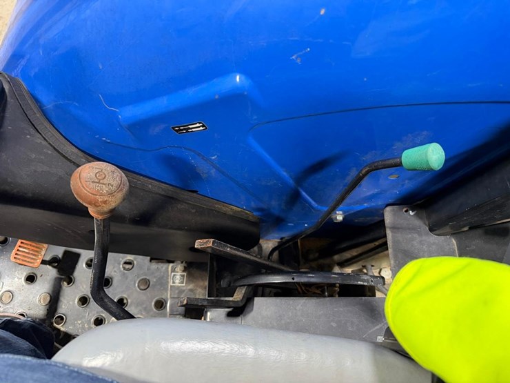 2018-new-holland-workmaster-60-image-25