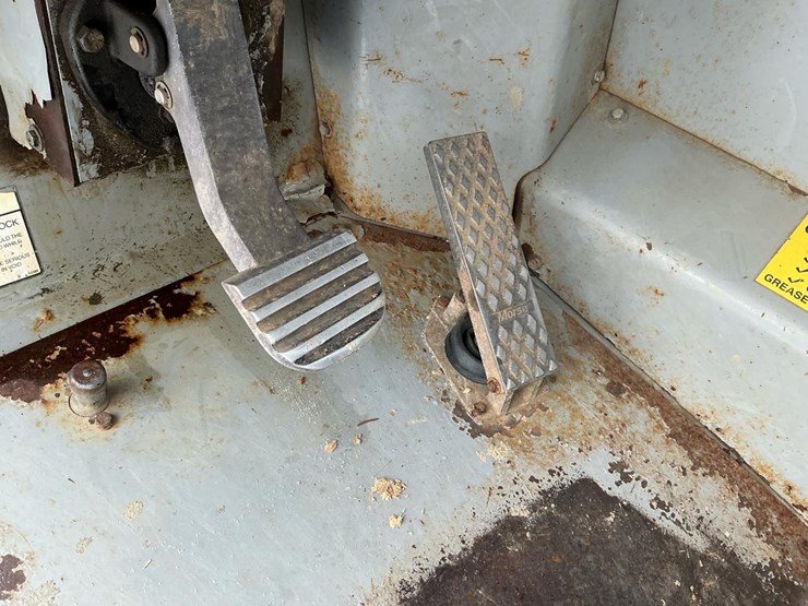 2006-genie-gth1056-image-16