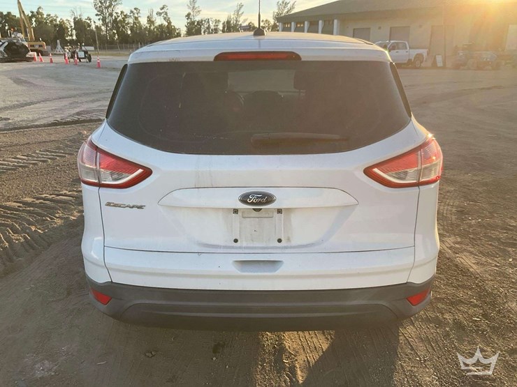 2016-ford-escape-image-32