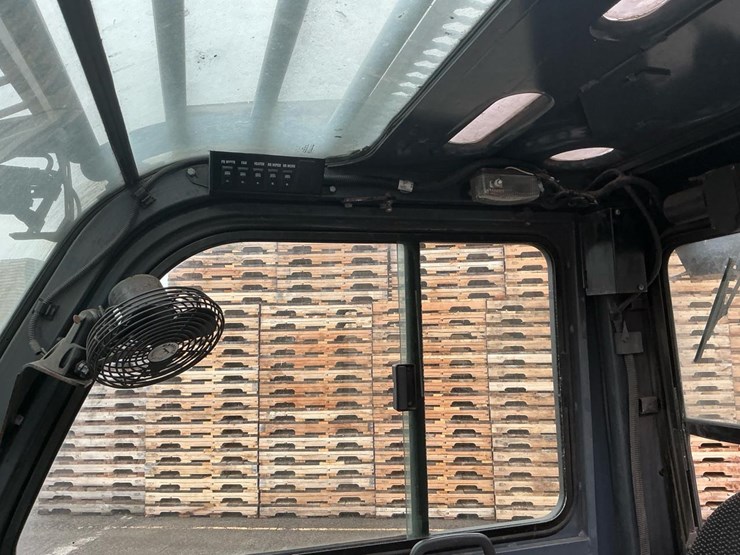 2018-toyota-8fdu25-image-17