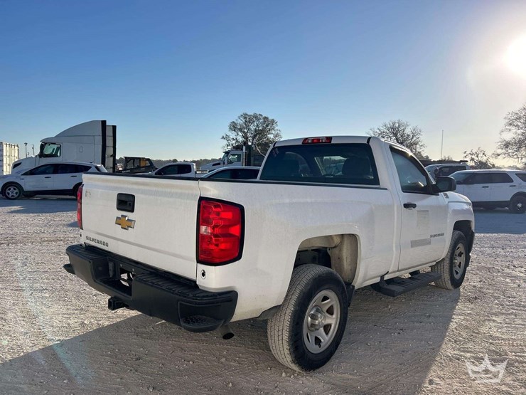 2016-chevrolet-silverado-1500-image-3