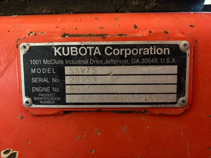 2016-kubota-ssv75-image-12