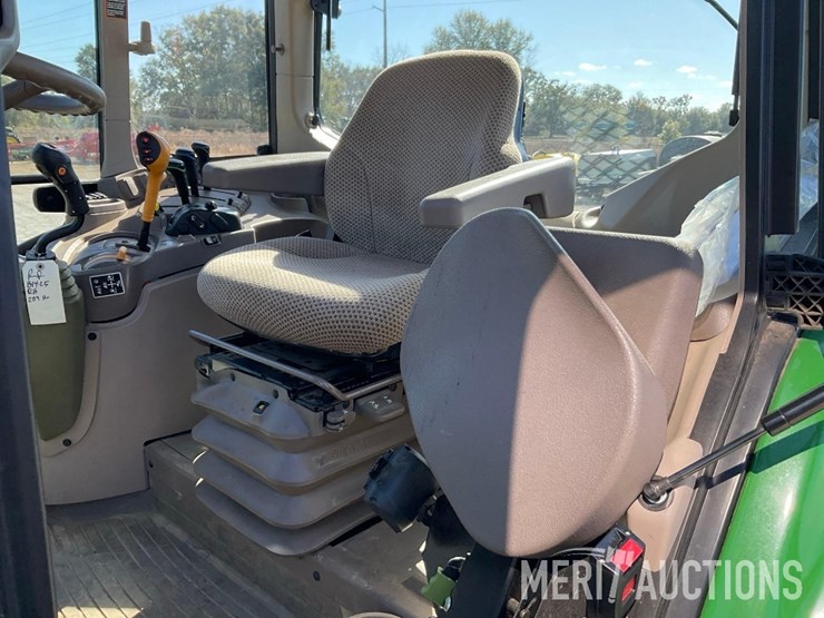 2023-john-deere-6120m-image-39