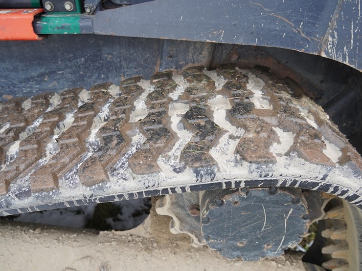 2016-kubota-svl95-2s-image-35