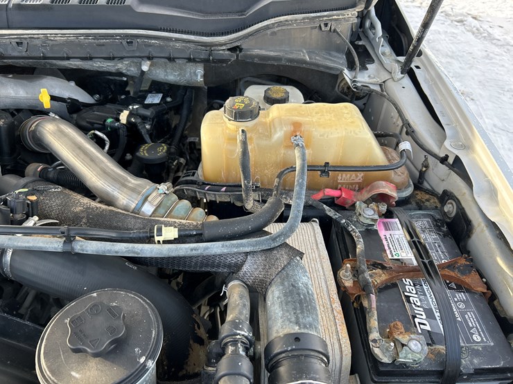 2021-ford-f550-image-51