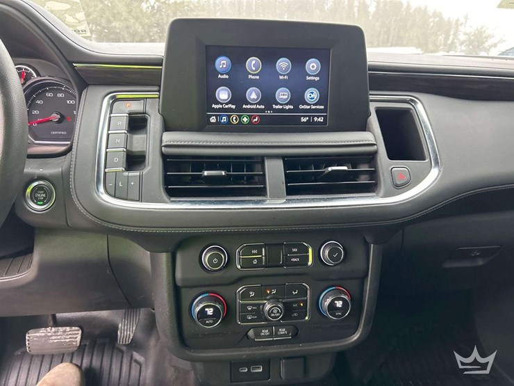 2023-chevrolet-tahoe-image-19