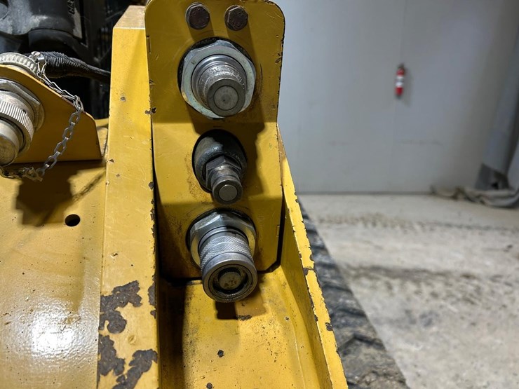 caterpillar-279d-image-11