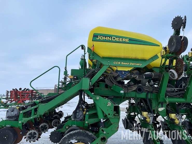 2012-john-deere-1790-image-26
