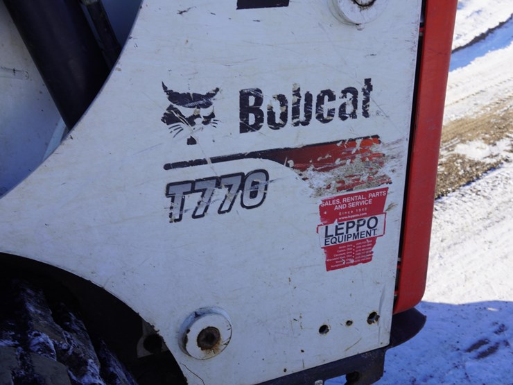 2019-bobcat-t770-image-35