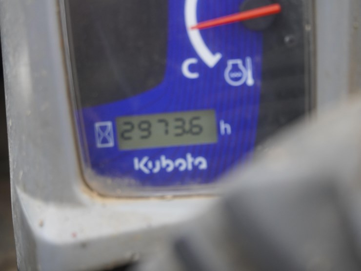 2016-kubota-svl95-2s-image-15