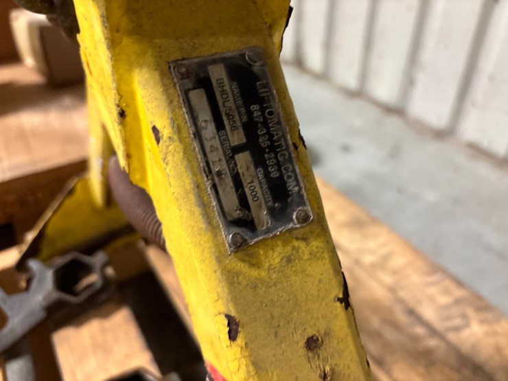 #432-•-liftomatic-drum-lifter-image-4