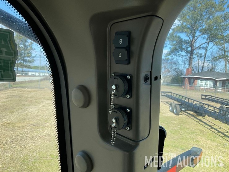 2023-john-deere-8r-280-image-59