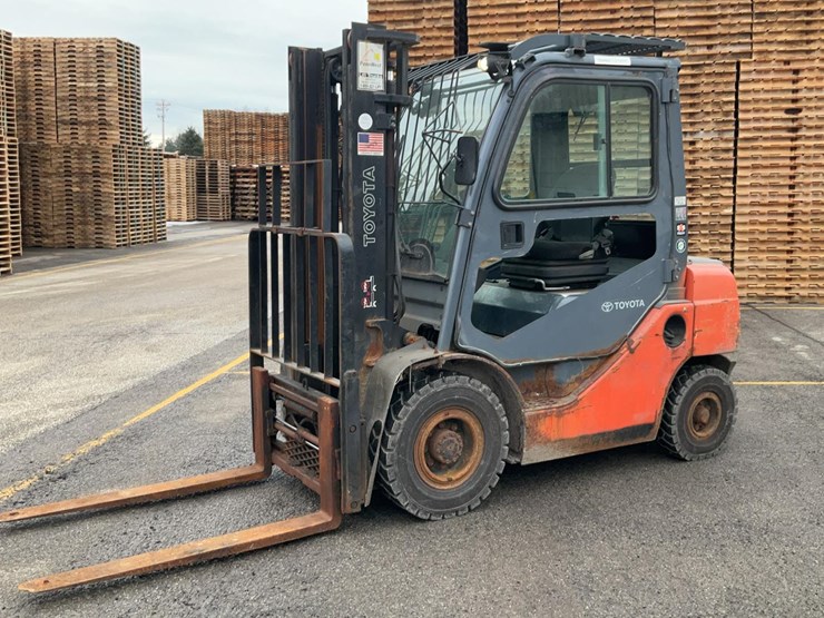 2018-toyota-8fdu25-image-1