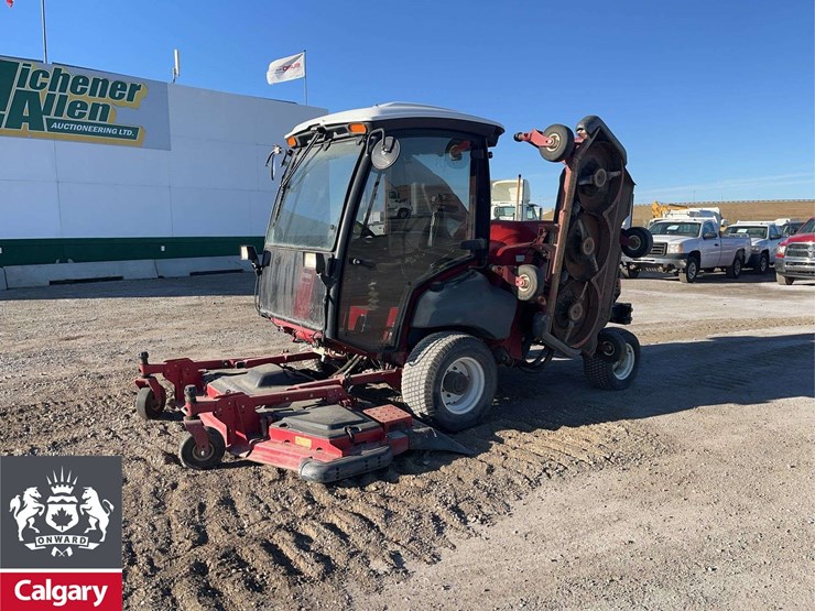 toro-31590n.-4x4-mower-image-1