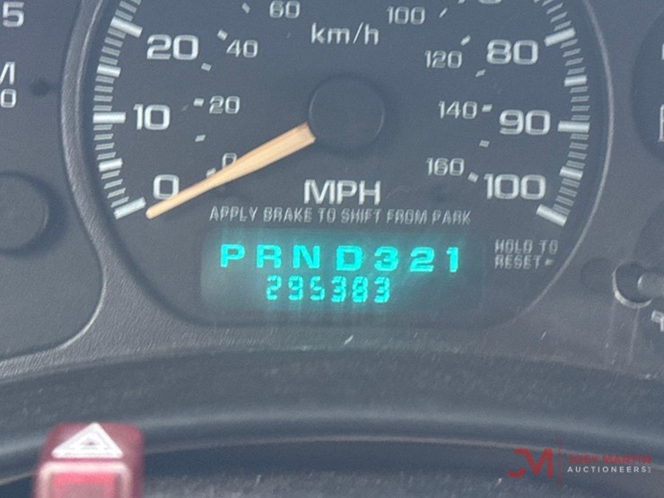 2001-sierra-3500-pickup-truck-image-56